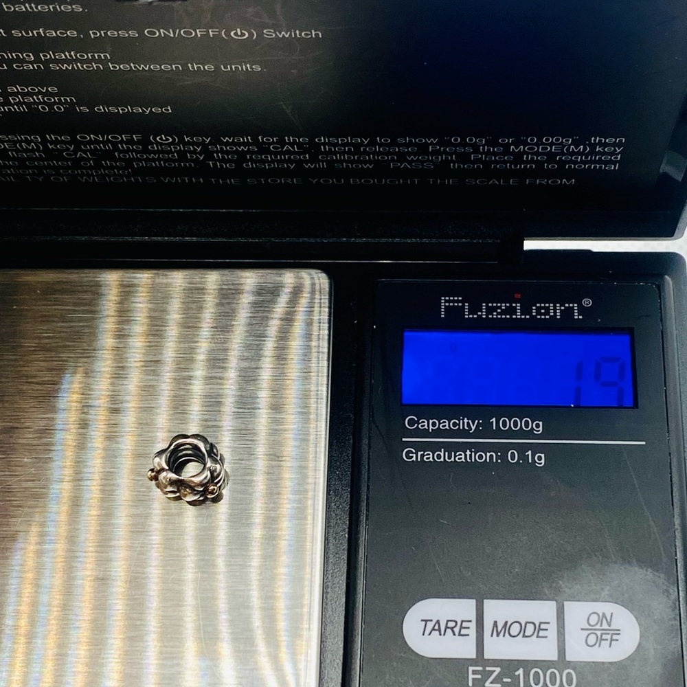 EUC Pandora 790125 Sterling Silver & 14k Yellow Gold Tipped Flower Charm - Picture 10 of 10